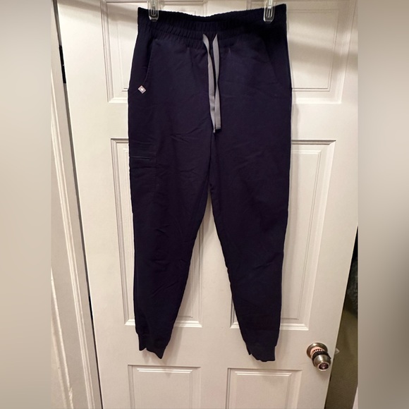 Navy FIGS joggers - Picture 1 of 3